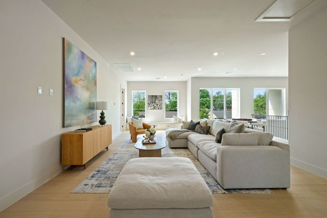 3227 Dothan Lane, Dallas, TX 75229