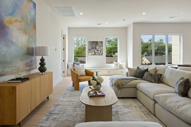 3227 Dothan Lane, Dallas, TX 75229