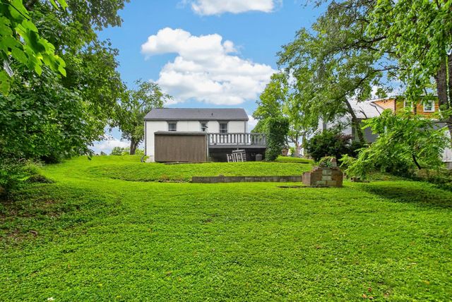 195 Graylynn Dr, Nashville, TN 37214