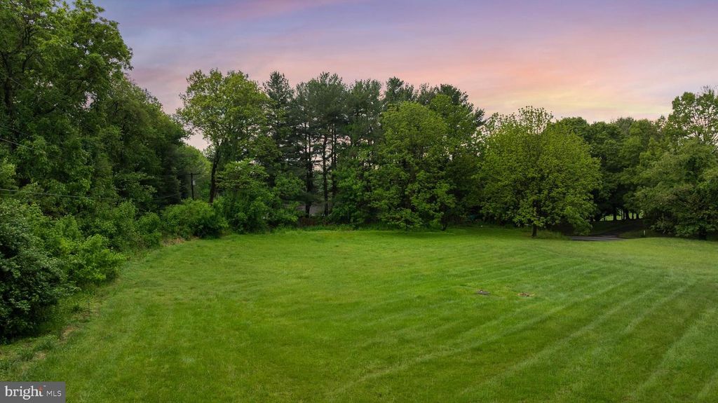 Image 10 of property listing at 3615 JARRETTSVILLE PIKE, Monkton, MD 21111