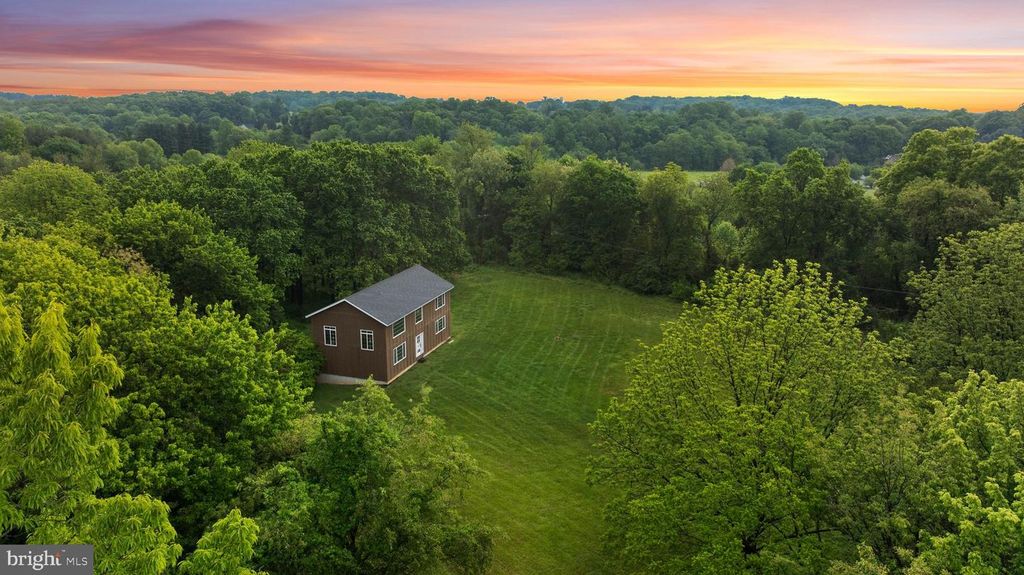 Image 21 of property listing at 3615 JARRETTSVILLE PIKE, Monkton, MD 21111
