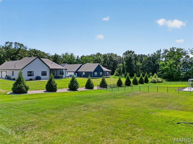 106 Stone Canyon Boulevard, Foristell, MO 63348