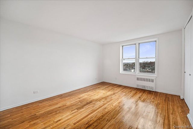 3425 150th Pl 4D, Flushing, NY 11354