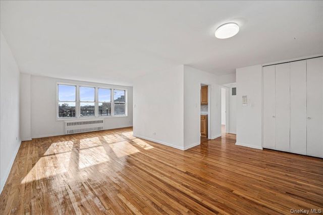 3425 150th Pl 4D, Flushing, NY 11354