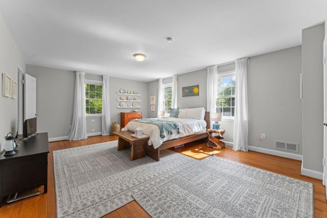 5121 BALTAN RD, Bethesda, MD 20816