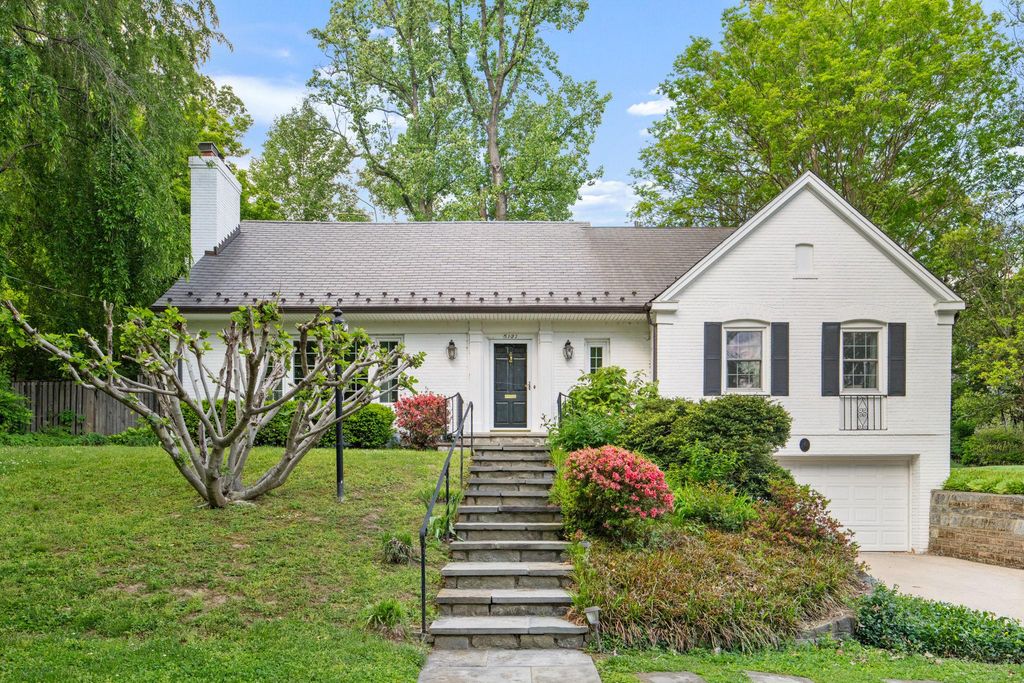 5121 BALTAN RD, Bethesda, MD 20816
