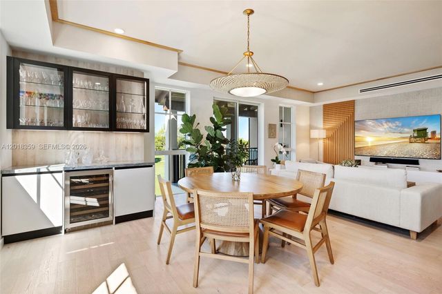 1228 Anastasia Avenue 304, Coral Gables, FL 33134