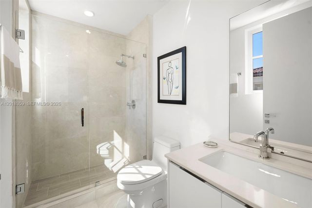 1228 Anastasia Avenue 304, Coral Gables, FL 33134