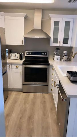 6104 NW 114th Pl 213, Doral, FL 33178