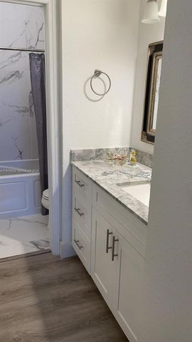 6104 NW 114th Pl 213, Doral, FL 33178