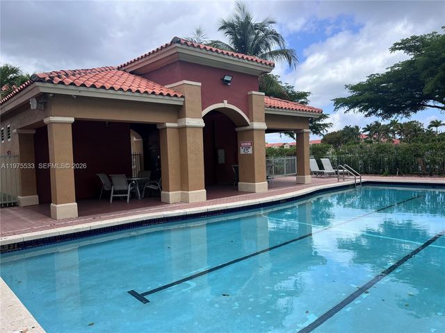 6104 NW 114th Pl 213, Doral, FL 33178