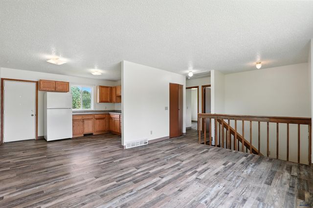 3904 HAMPTON CT, Rapid City, SD 57701