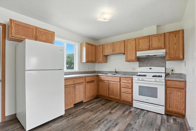 3904 HAMPTON CT, Rapid City, SD 57701