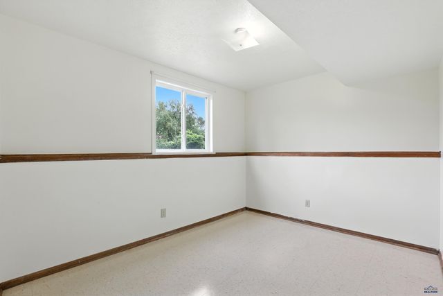 3904 HAMPTON CT, Rapid City, SD 57701