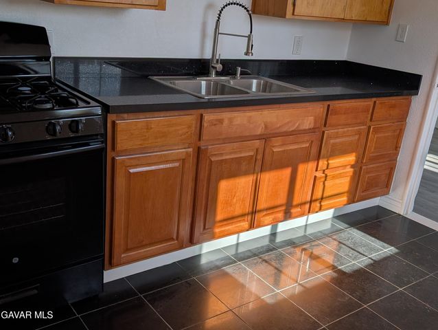 15820 N Street, Mojave, CA 93501