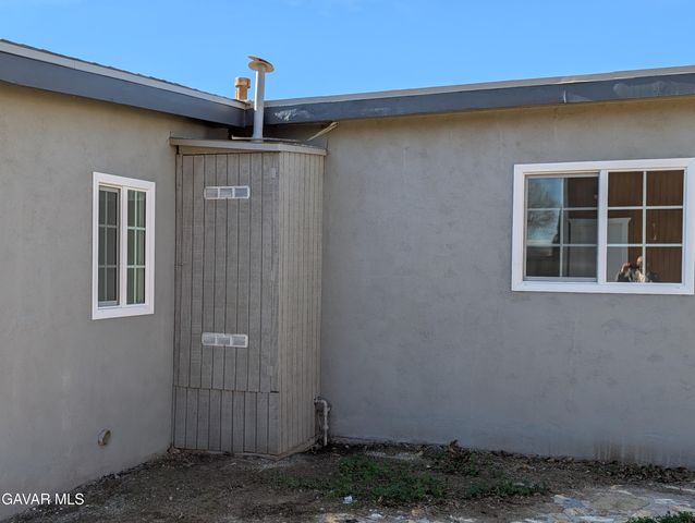15820 N Street, Mojave, CA 93501