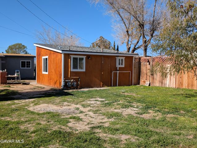 15820 N Street, Mojave, CA 93501