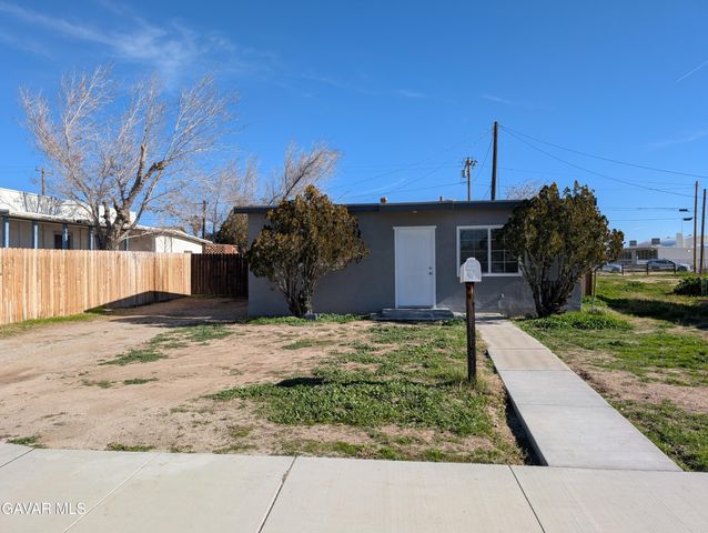 15820 N Street, Mojave, CA 93501