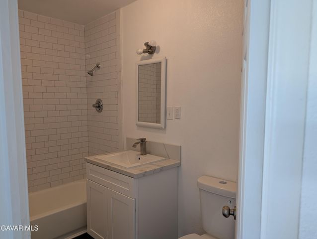 15820 N Street, Mojave, CA 93501