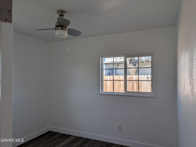 15820 N Street, Mojave, CA 93501