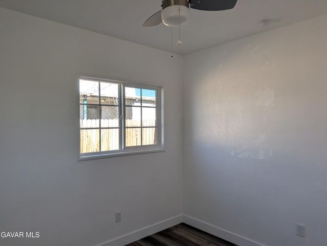 15820 N Street, Mojave, CA 93501