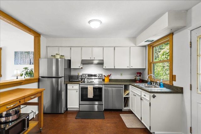 175 Rocky Ridge Circle, St. George, VT 05495