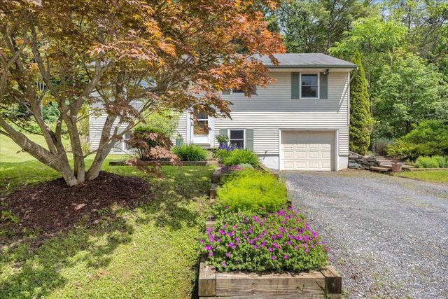 175 Rocky Ridge Circle, St. George, VT 05495