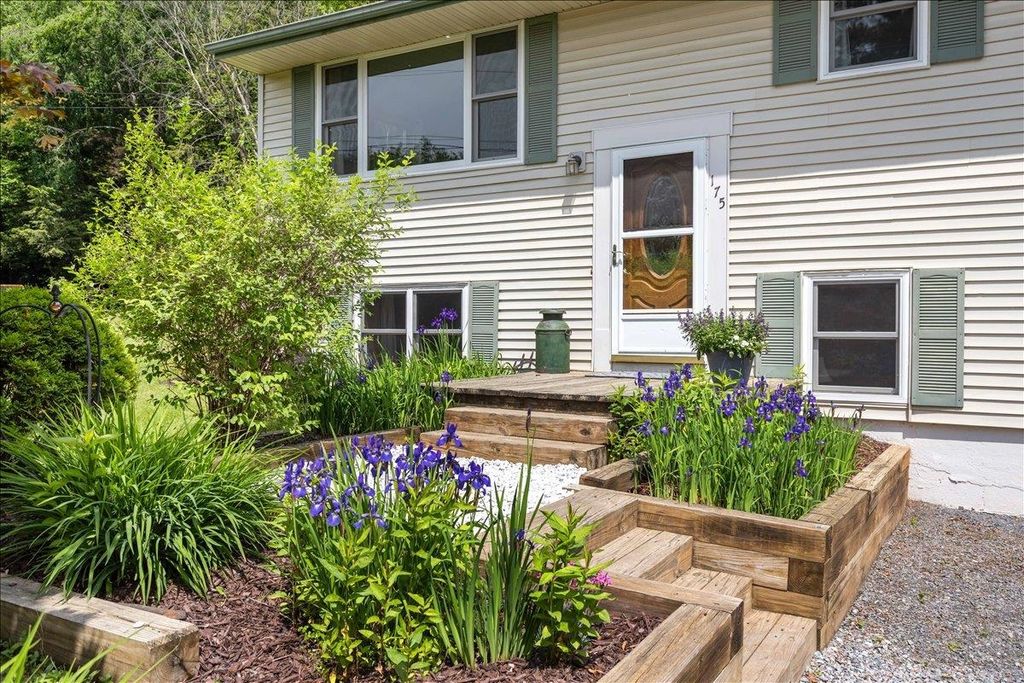 175 Rocky Ridge Circle, St. George, VT 05495