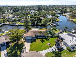 4812 VENETIAN PLACE NE, St Petersburg, FL 33703