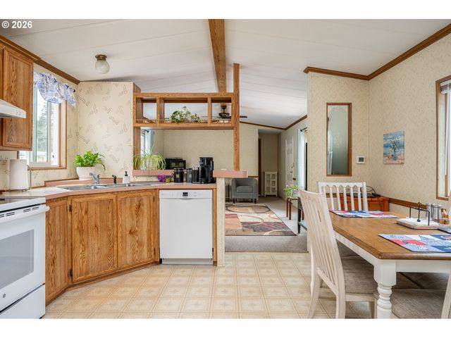 648 S EASY St, Rockaway Beach, OR 97136