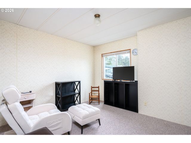 648 S EASY St, Rockaway Beach, OR 97136