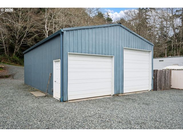 648 S EASY St, Rockaway Beach, OR 97136