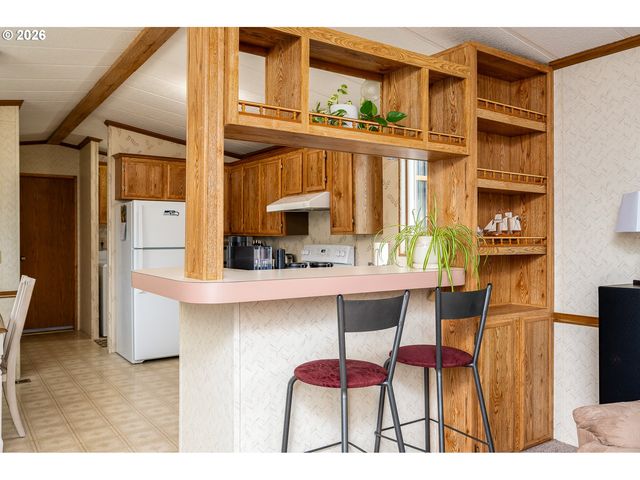 648 S EASY St, Rockaway Beach, OR 97136
