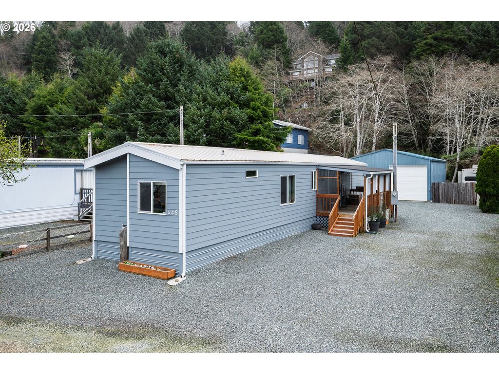 648 S EASY St, Rockaway Beach, OR 97136