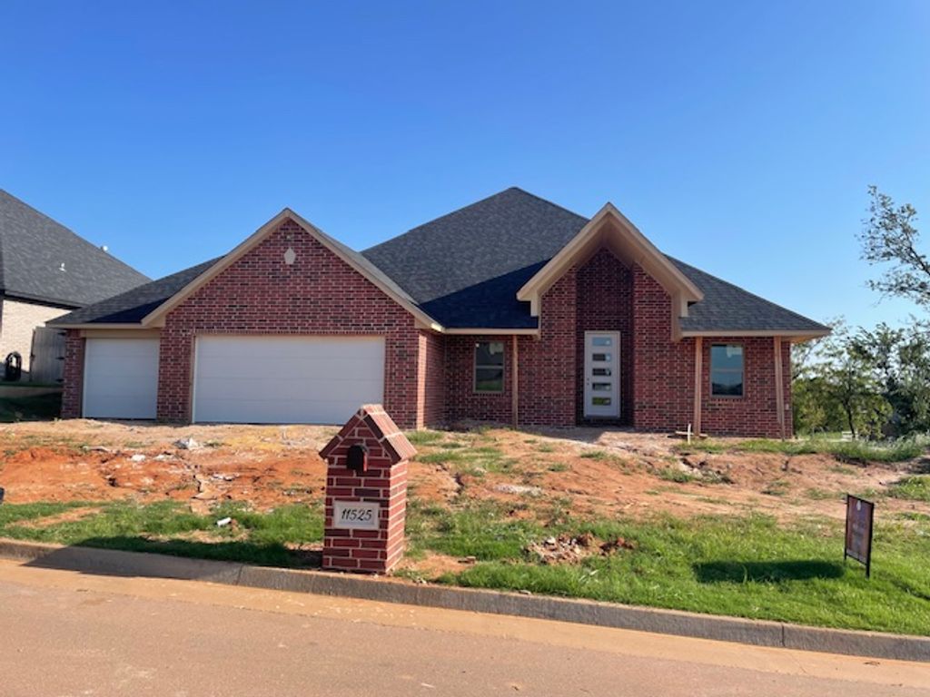 11525 NW 104 Th Street, Yukon, OK 73099