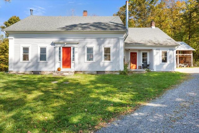21 County Road, Pownal, VT 05261