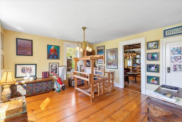 21 County Road, Pownal, VT 05261