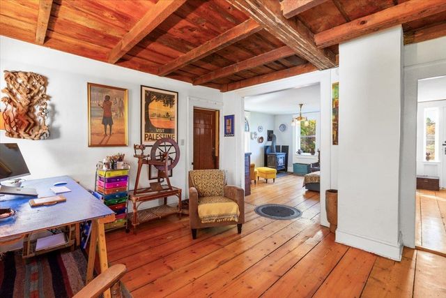 21 County Road, Pownal, VT 05261