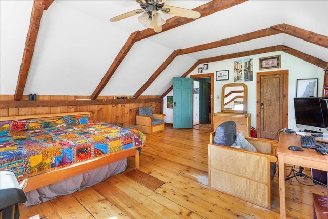 21 County Road, Pownal, VT 05261