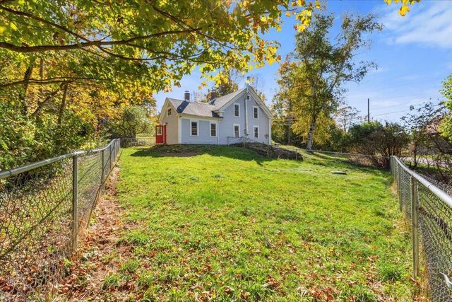 21 County Road, Pownal, VT 05261