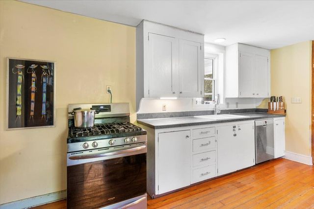 21 County Road, Pownal, VT 05261