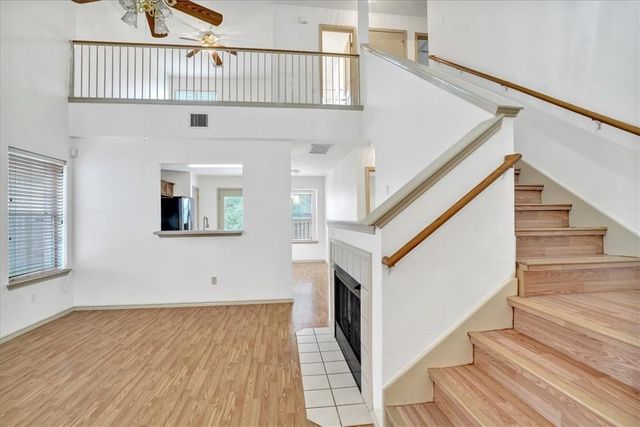 1405 Scottsdale DR, Leander, TX 78641