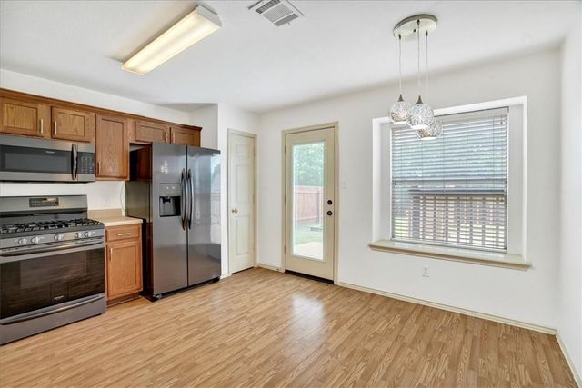 1405 Scottsdale DR, Leander, TX 78641
