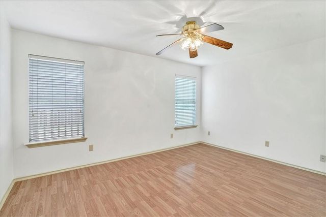 1405 Scottsdale DR, Leander, TX 78641