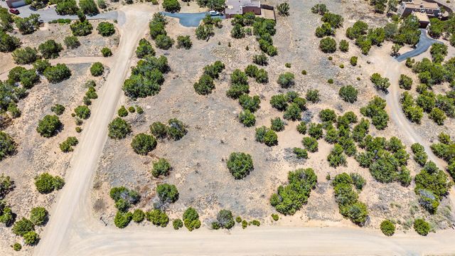 1 Manzano Court, Santa Fe, NM 87508