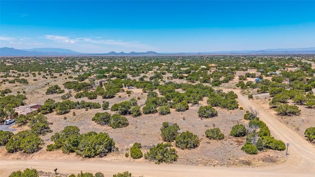 1 Manzano Court, Santa Fe, NM 87508
