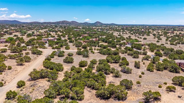 1 Manzano Court, Santa Fe, NM 87508