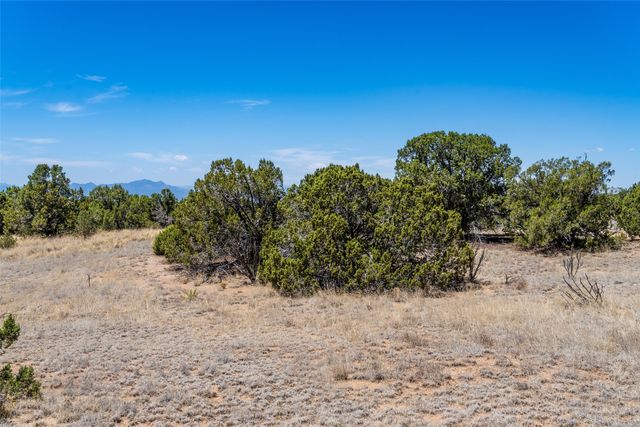 1 Manzano Court, Santa Fe, NM 87508
