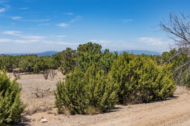 1 Manzano Court, Santa Fe, NM 87508