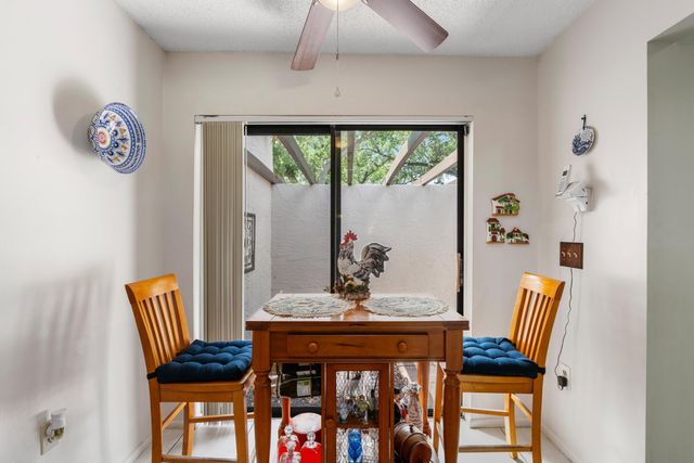 9709 NW 16th Street, Pembroke Pines, FL 33024
